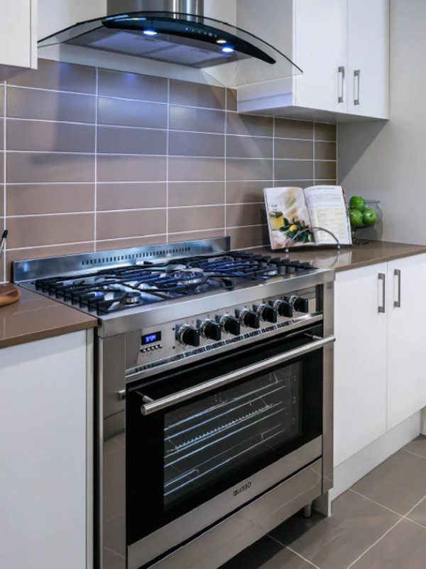 Gecko Kitchens supply and install DiLLUSO Appliances in all our kitchen fit-outs. 3 Year Warranty on all Appliances.