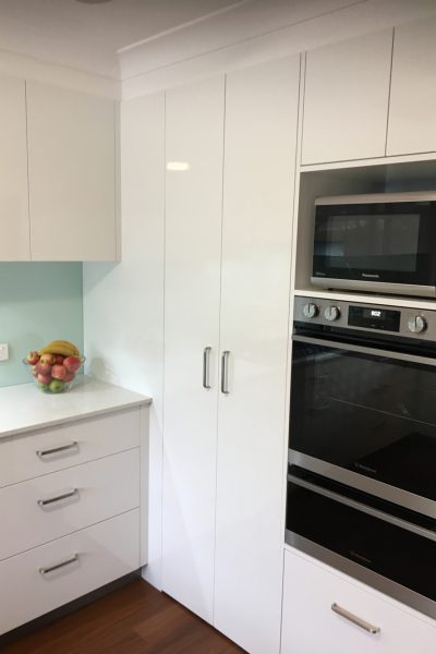 Thermolaminated Kitchen in Newport installed by Gecko Kitchens designer and builders of quality kitchens Brisbane.