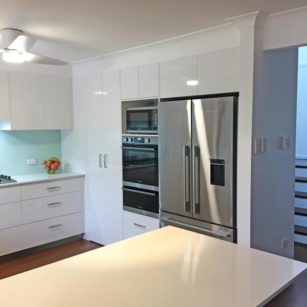 Thermolaminated Kitchen in Newport installed by Gecko Kitchens designer and builders of quality kitchens Brisbane.