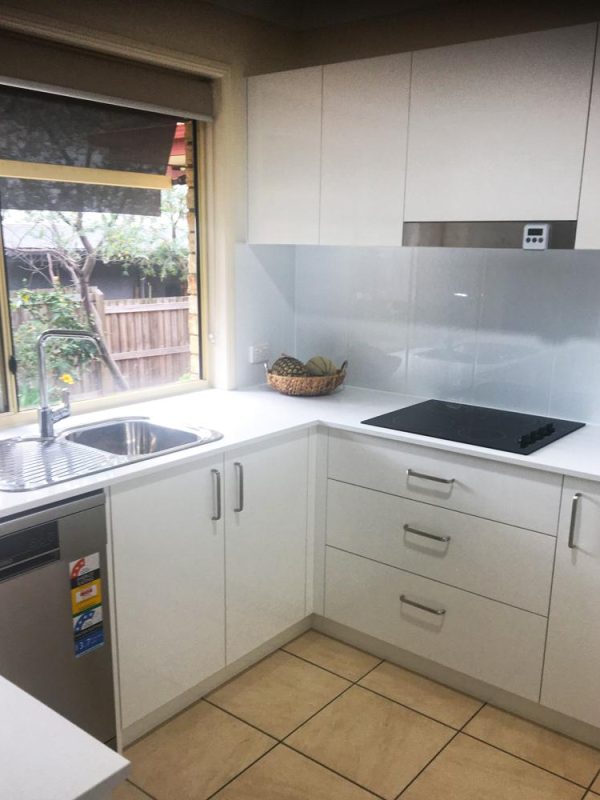 New Kitchen Installation at Everton Park built by Gecko Kitchens, Qld licenced builder for kitchens, bathrooms, laundries and other interior cabinetry.