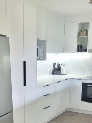 White Kitchen Renovation U Shaped by Gecko Kitchens